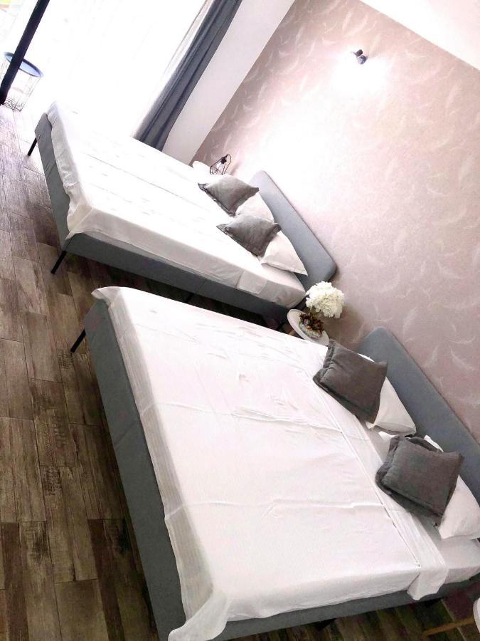 Mustaciosul Dunarii Hotel Ieşelniţa Екстериор снимка