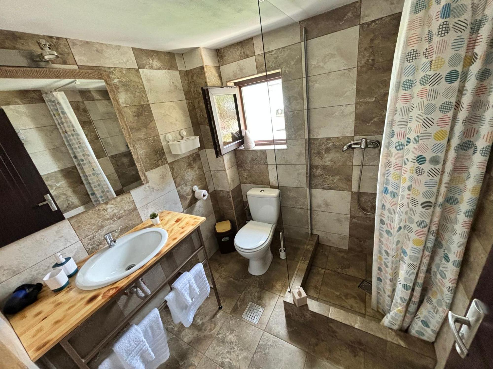 Mustaciosul Dunarii Hotel Ieşelniţa Екстериор снимка
