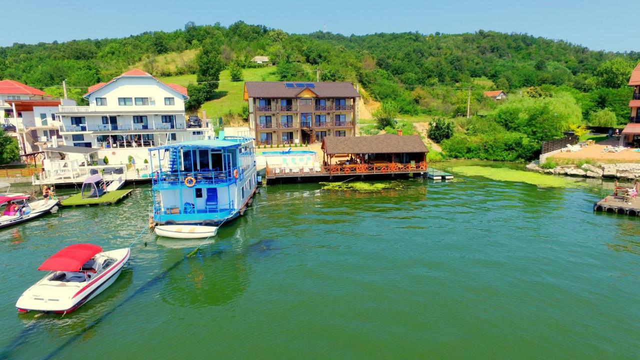 Mustaciosul Dunarii Hotel Ieşelniţa Екстериор снимка