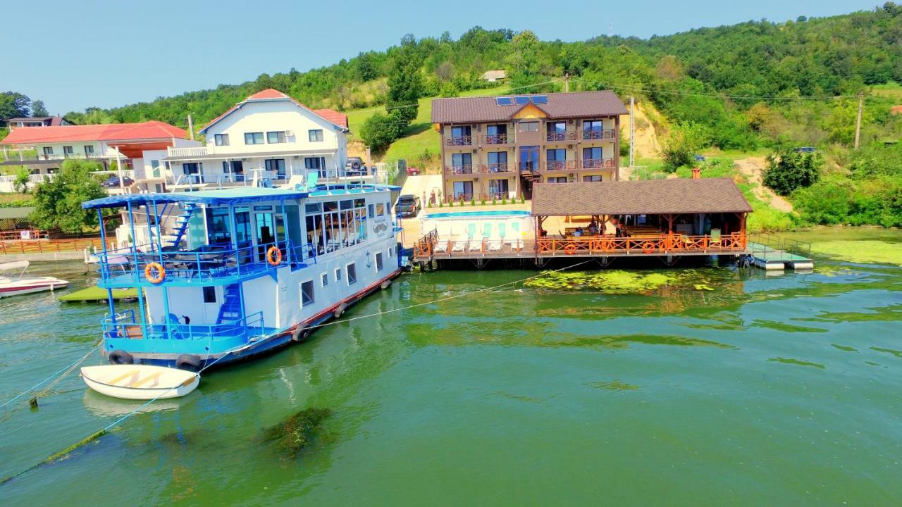 Mustaciosul Dunarii Hotel Ieşelniţa Екстериор снимка