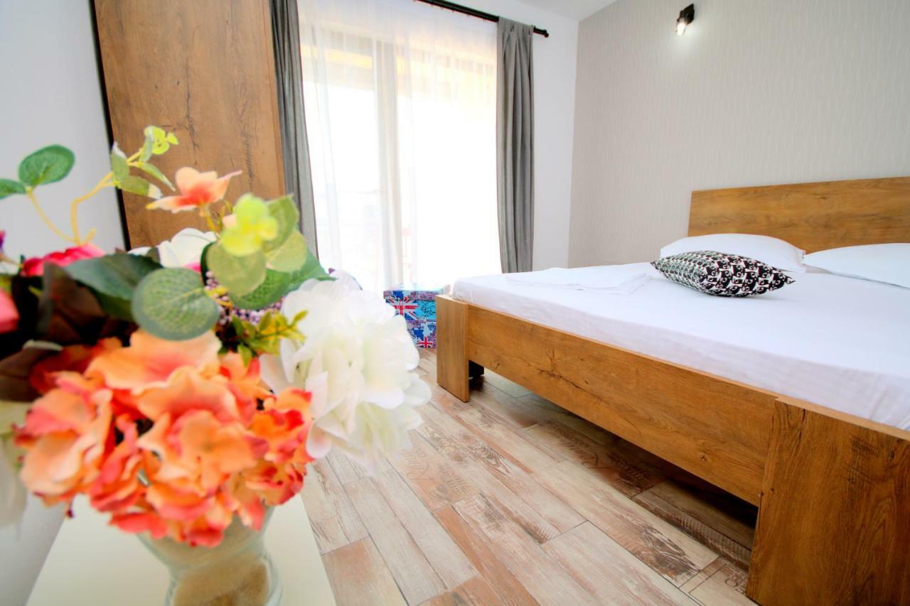 Mustaciosul Dunarii Hotel Ieşelniţa Екстериор снимка