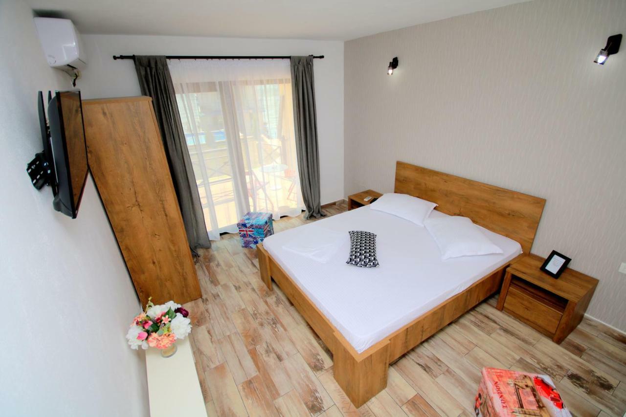 Mustaciosul Dunarii Hotel Ieşelniţa Екстериор снимка