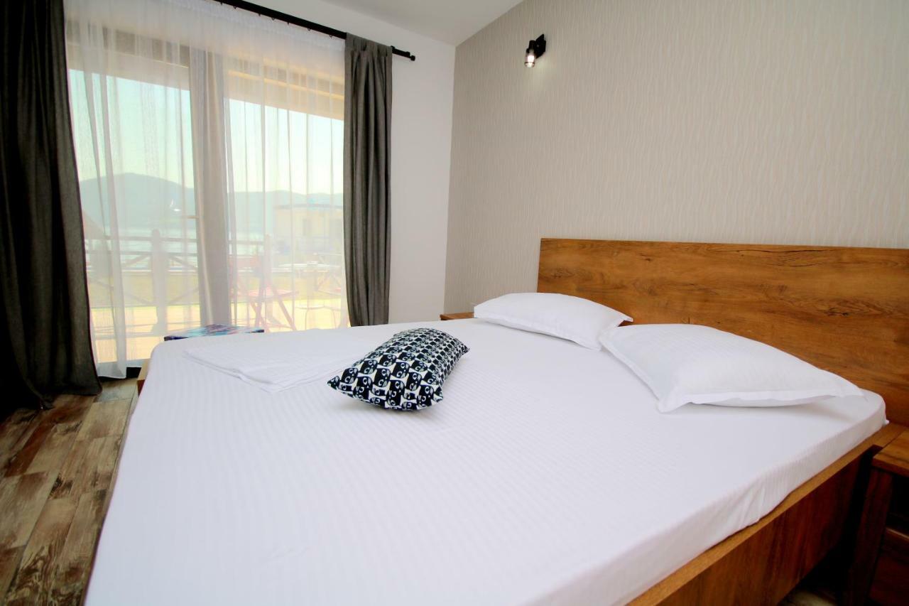 Mustaciosul Dunarii Hotel Ieşelniţa Екстериор снимка